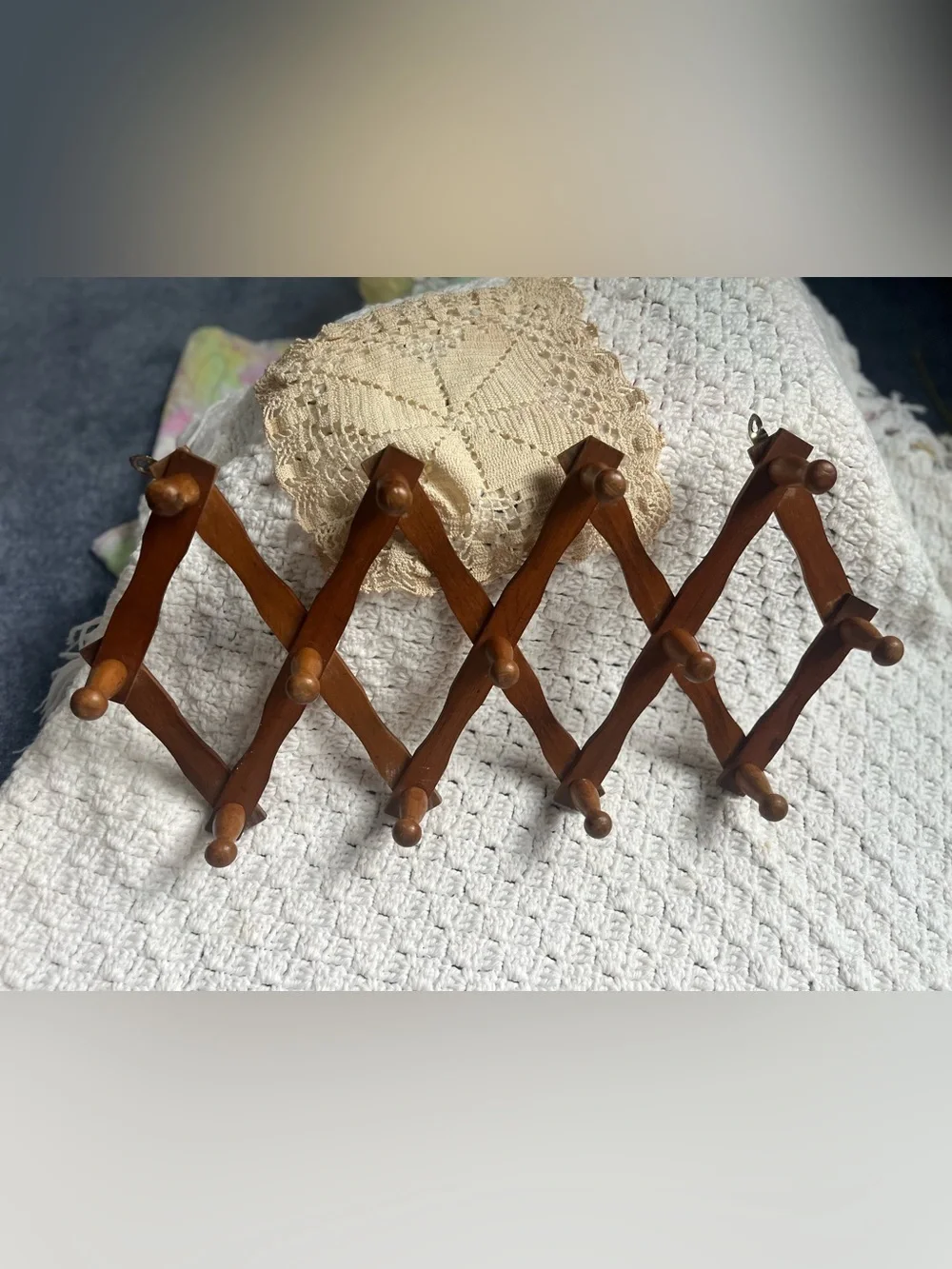 Vintage Wooden Accordion Wall Rack in Brown 13 pegs